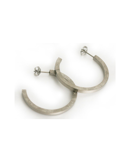 Domestic Pure Titanium Earrings G Ring 3 × 35 (Crystal Hana Finish) [Horie / H-TP7603R]