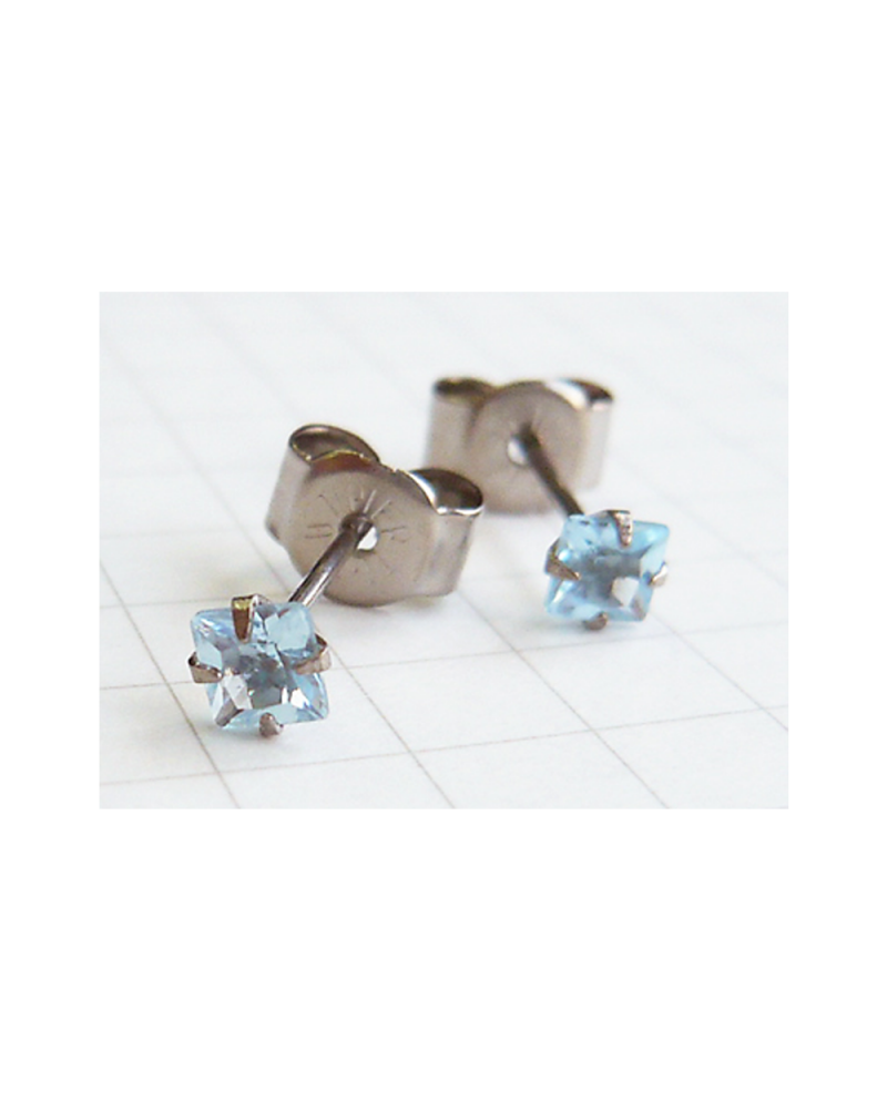 Domestic pure titanium earrings cubic square light blue [Horie / H-TP8014]