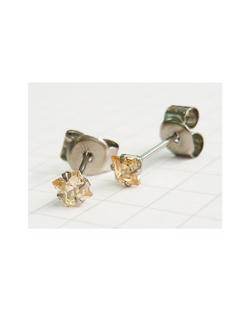 Domestic pure titanium earrings cubic square beige [Horie / H-TP8015]