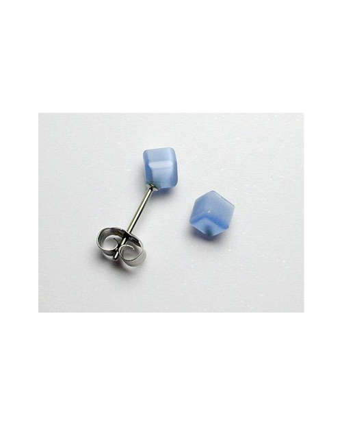 Domestic Pure Titanium Earrings Artificial Cats Cubic Light Blue [Horie / H-TP8221]