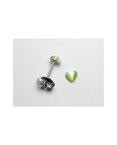 Domestic Pure Titanium Earrings Artificial Cats Heart Green [Horie / H-TP8231]